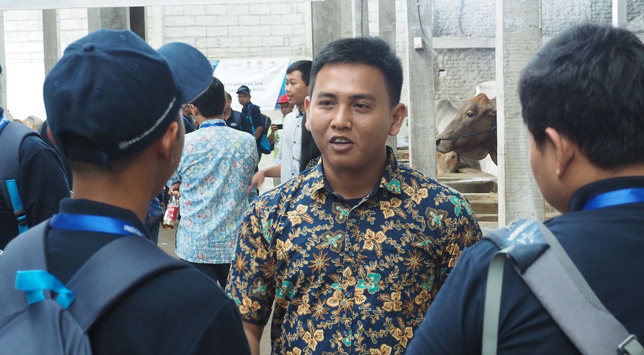 Dani Hadipratomo from PT Widodo Makmur Perkasa an alumnus of the Partnership’s Commercial Cattle Breeding and Management Training